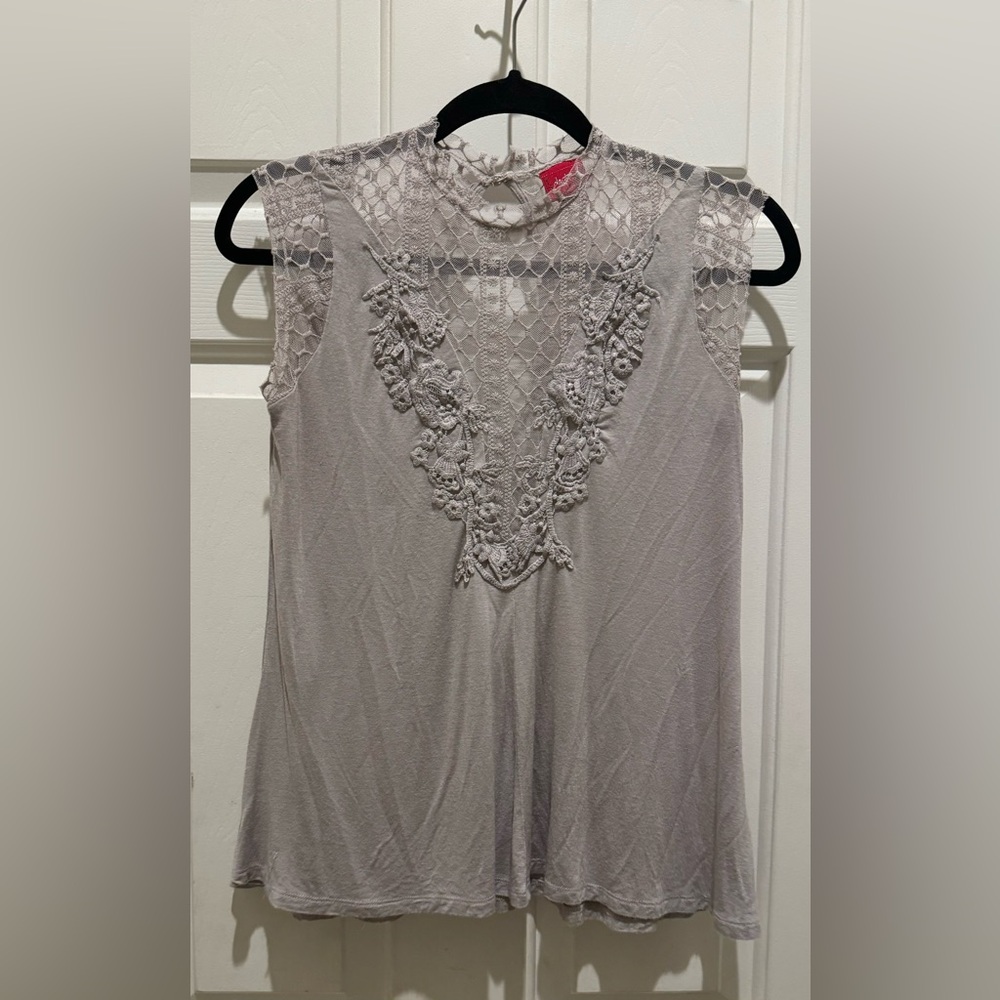 Daytrip top size small